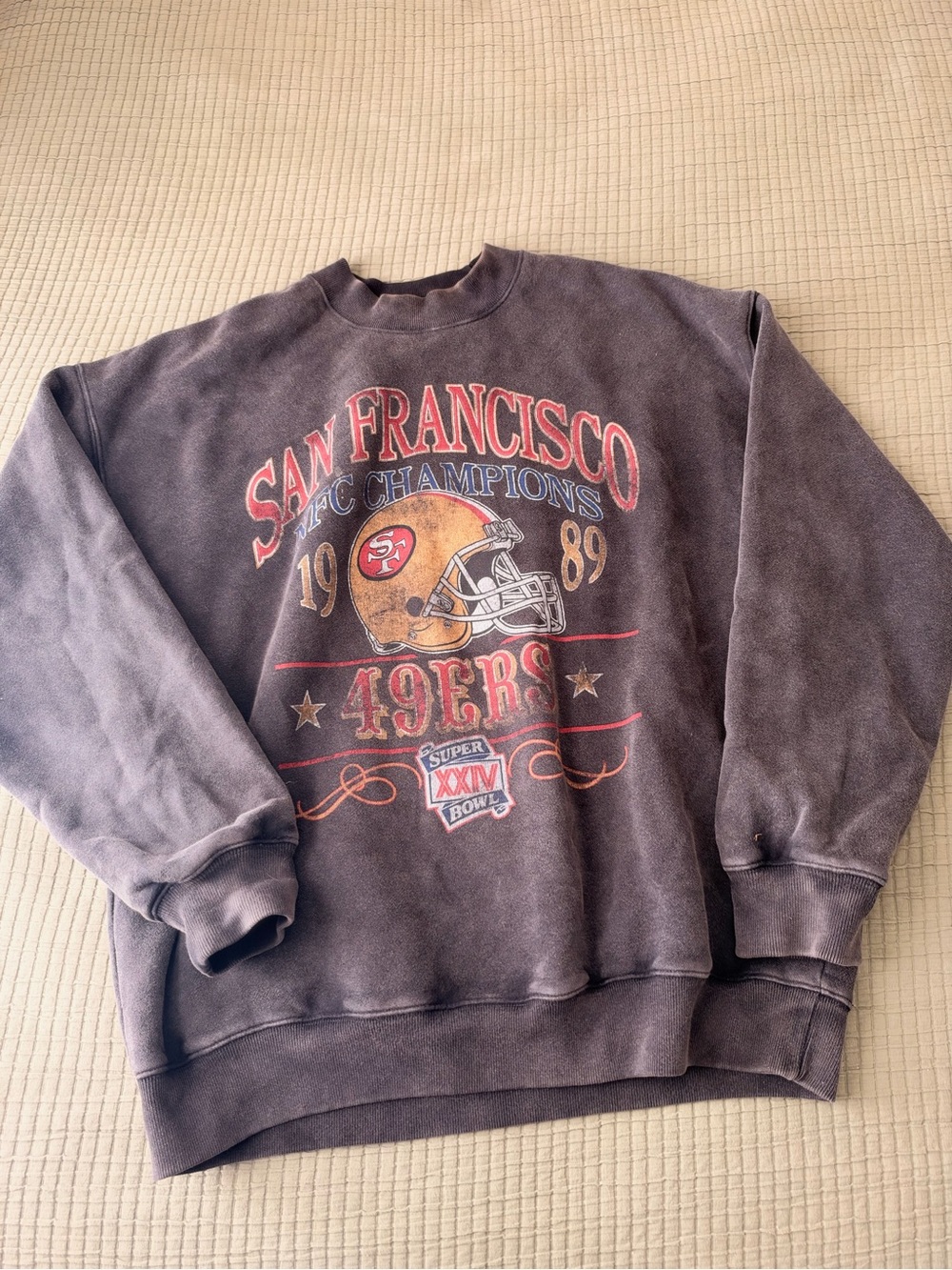 San Francisco 49ers Graphic Crewneck Sweatshirt
